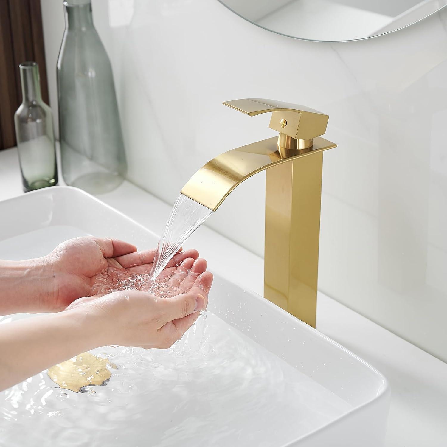 Vessel Sink Faucet Single-handle Bathroom Faucet with Drain Assembly