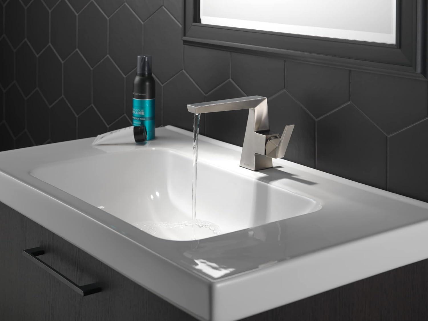 Single Handle Bathroom Faucet