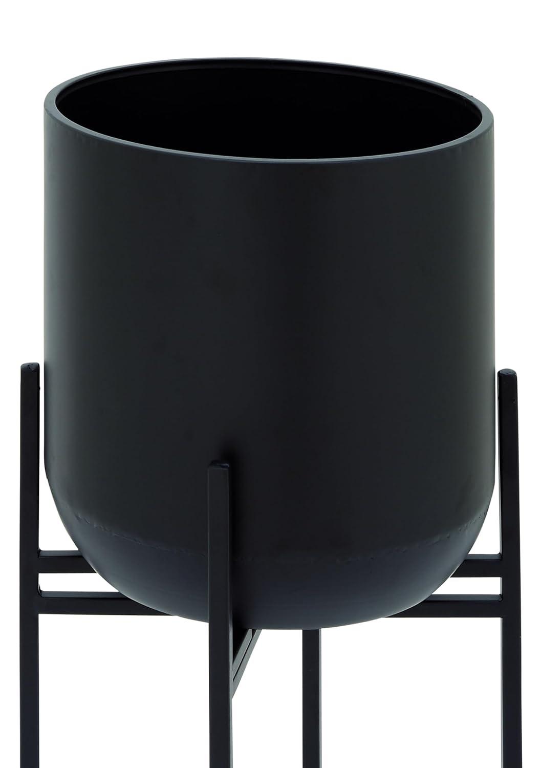 Olivia & May Modern With Stand Iron Planter Pots Black