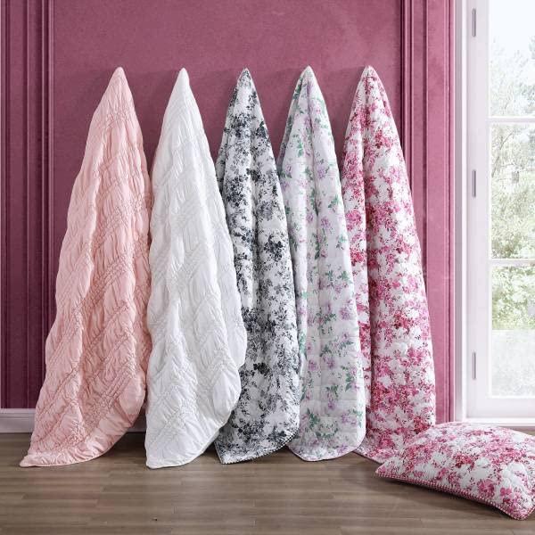 Betsey Johnson Betsey Johnson Floral Vineyard Reversible Quilt Set
