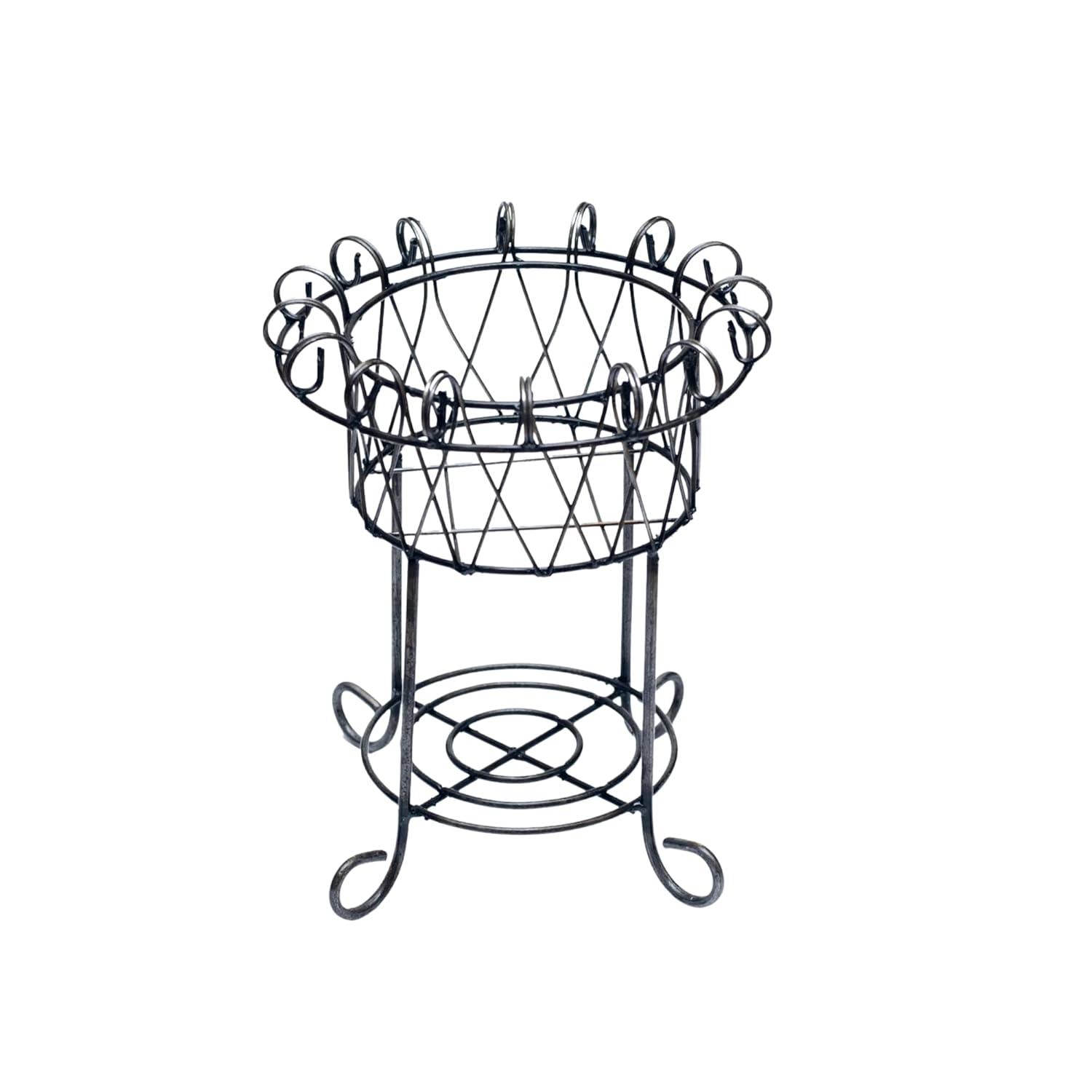 Rustic Arrow 'French' Wrought Iron Planter