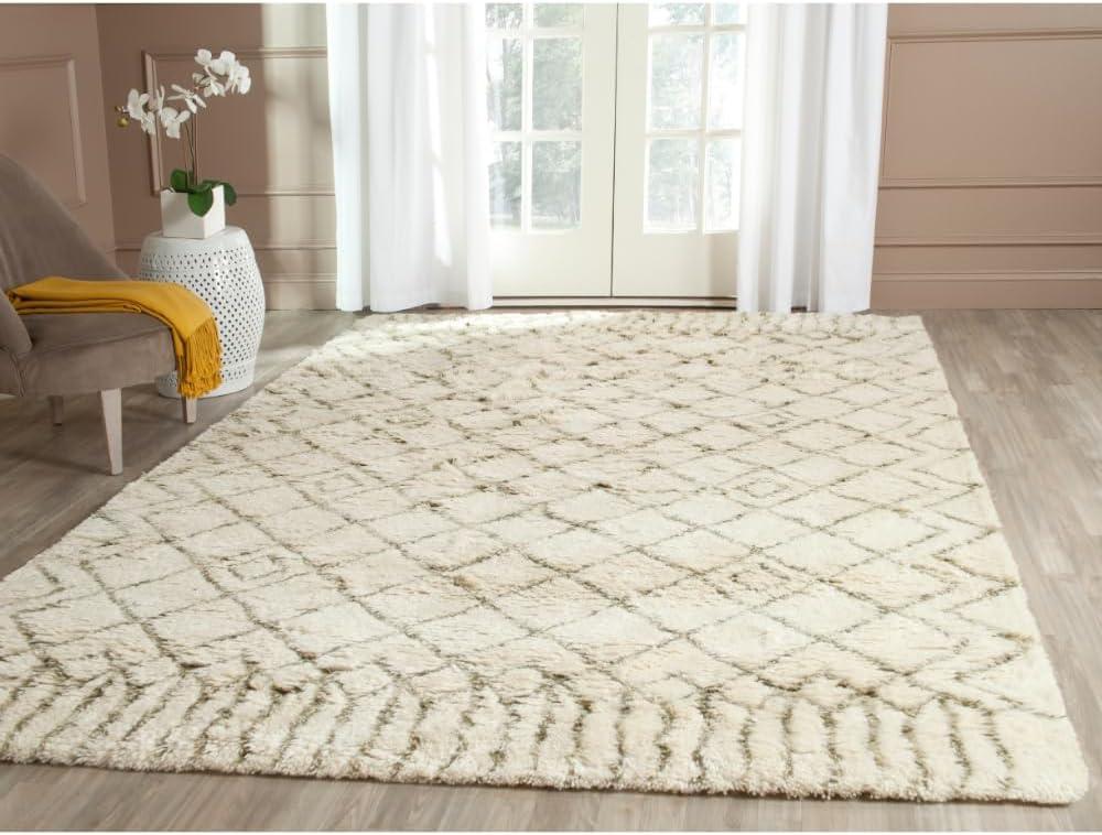 SAFAVIEH Casablanca Wilmer Abstract Shag Area Rug, Ivory/Green, 6' x 9'