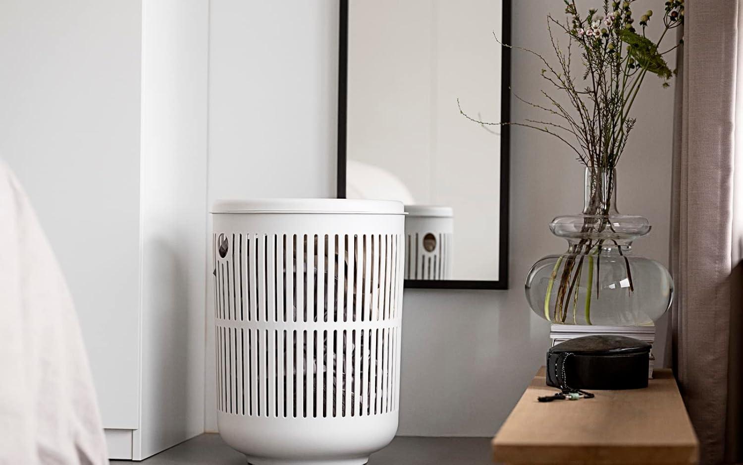 White Polypropylene Laundry Basket with Lid and Handles