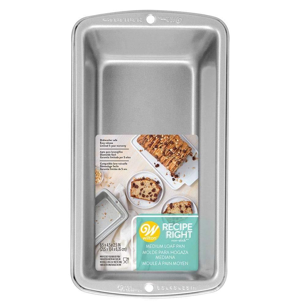 Wilton Wilton 191003159 Recipe Right Non-Stick Medium Loaf Pan, Silver