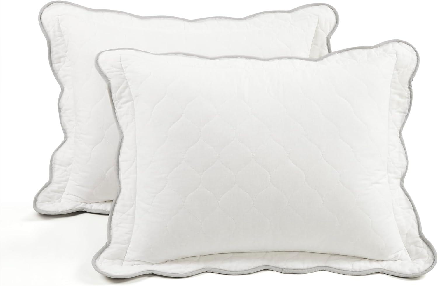 Lush Decor Coastal Chic Scallop Edge Reversible Quilt Set Gray/White 3 Piece Set Full/Queen - Soft Elegant Affordable Luxury Bedding Set