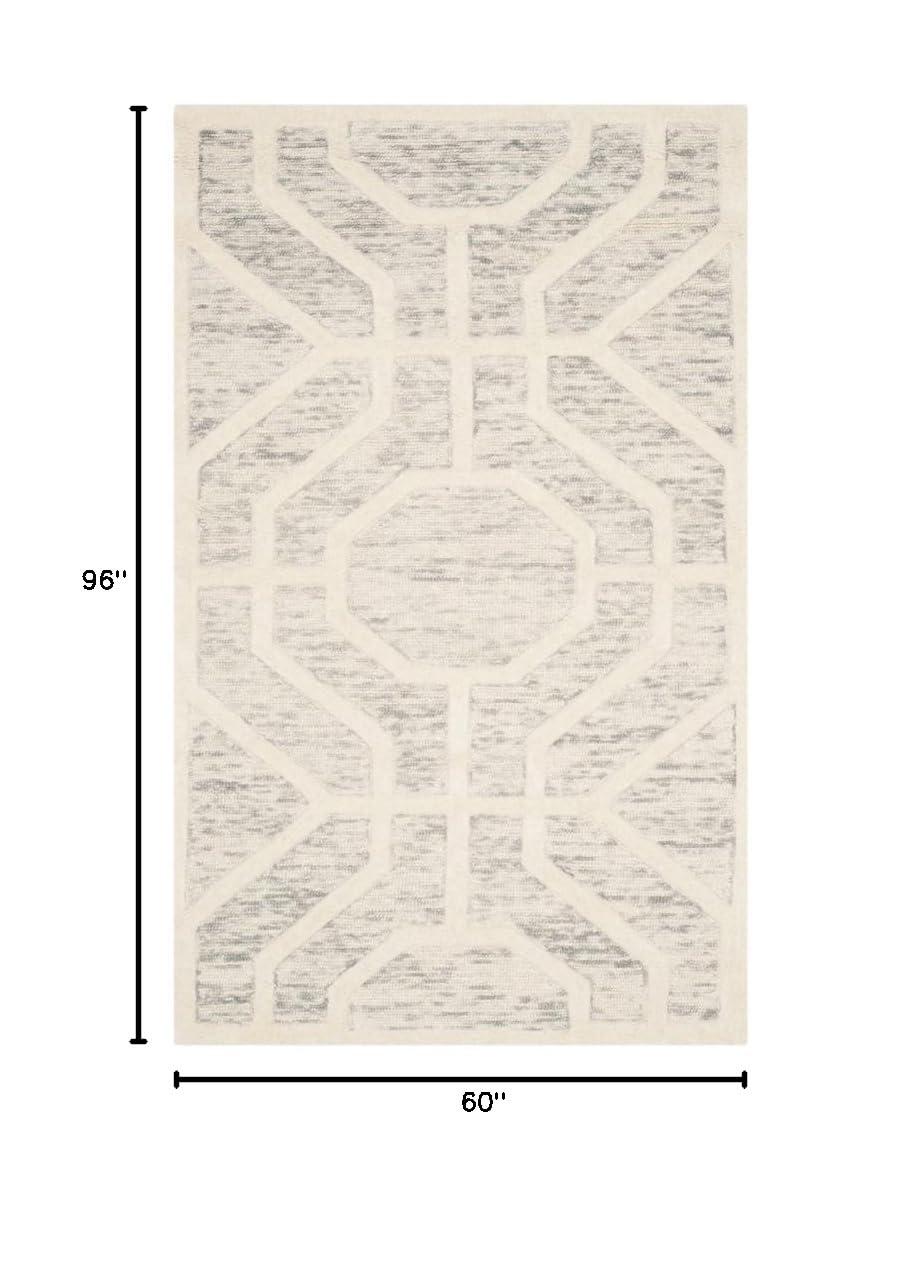 SAFAVIEH Cambridge Collection Area Rug - 5' x 8', Light Grey & Ivory, Handmade Moroccan Distressed Wool, Ideal for High Traffic Areas in Living Room, Bedroom (CAM726G)