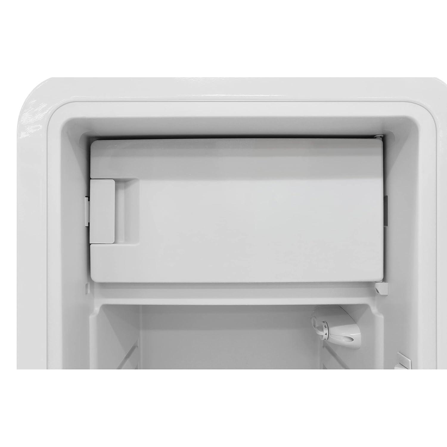 Brama 9.9-cu ft Counter-Depth Top-Freezer Refrigerator ( White )
