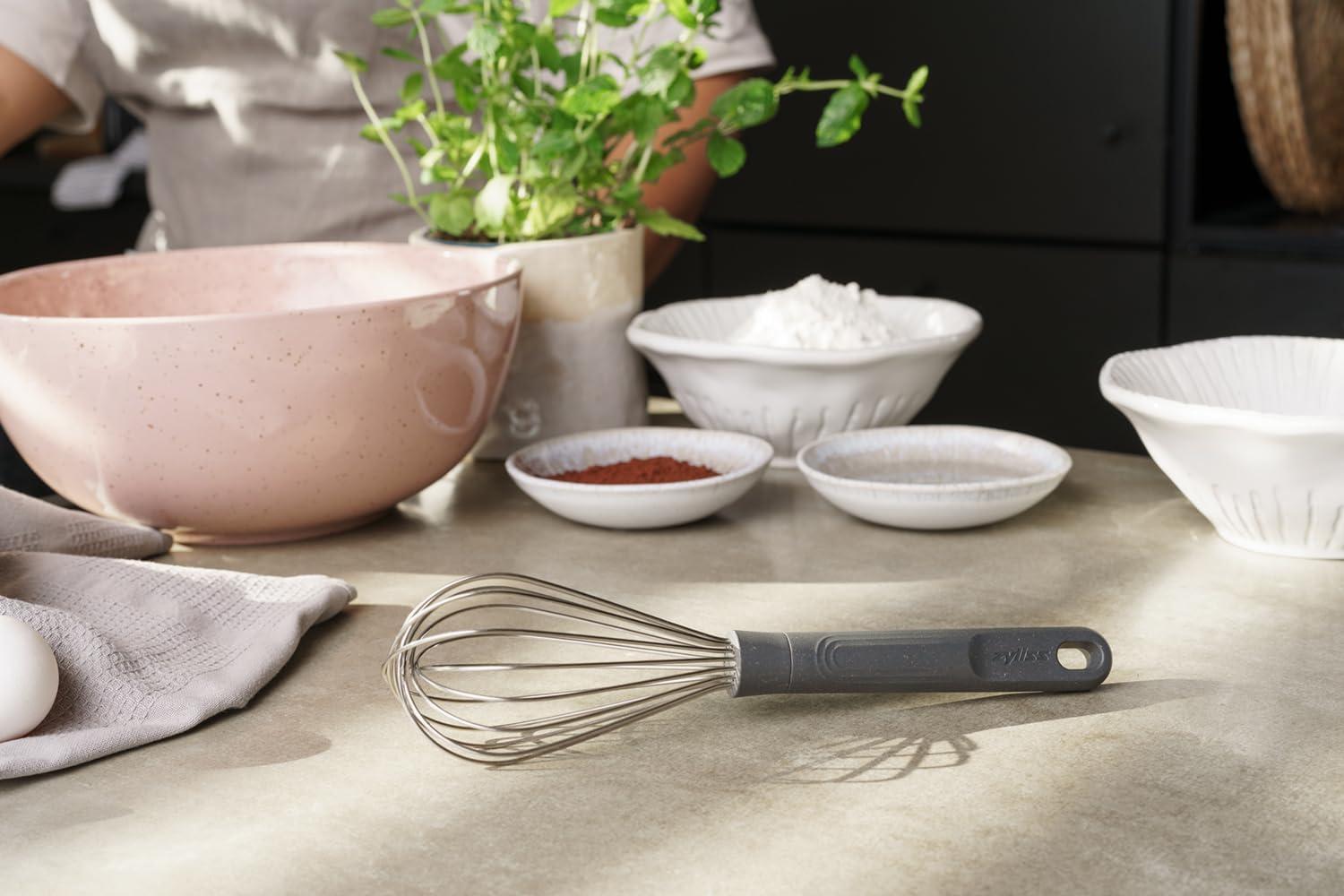 Medium Gray Stainless Steel Balloon Whisk with Ergonomic Handle