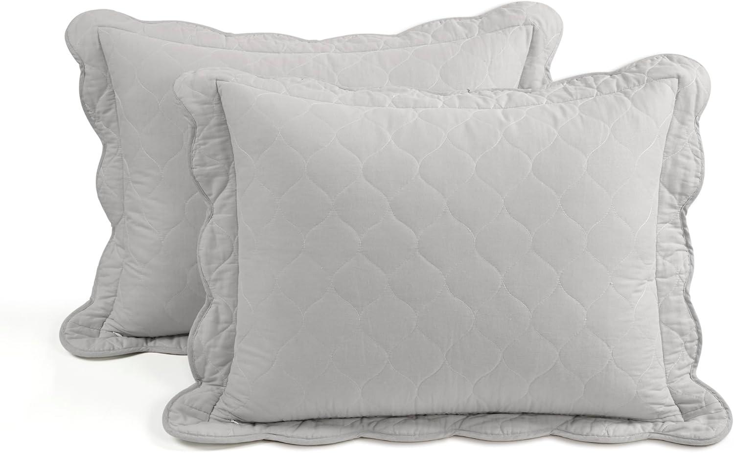 Lush Decor Coastal Chic Scallop Edge Reversible Quilt Set Gray/White 3 Piece Set Full/Queen - Soft Elegant Affordable Luxury Bedding Set