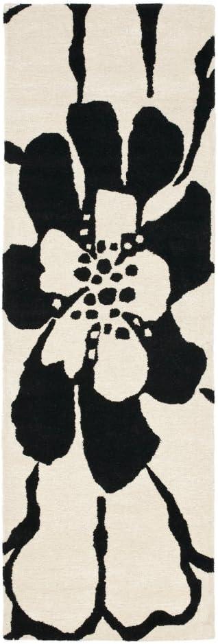 SAFAVIEH Soho Kelly Floral Wool Area Rug, Black/White, 5' x 8'