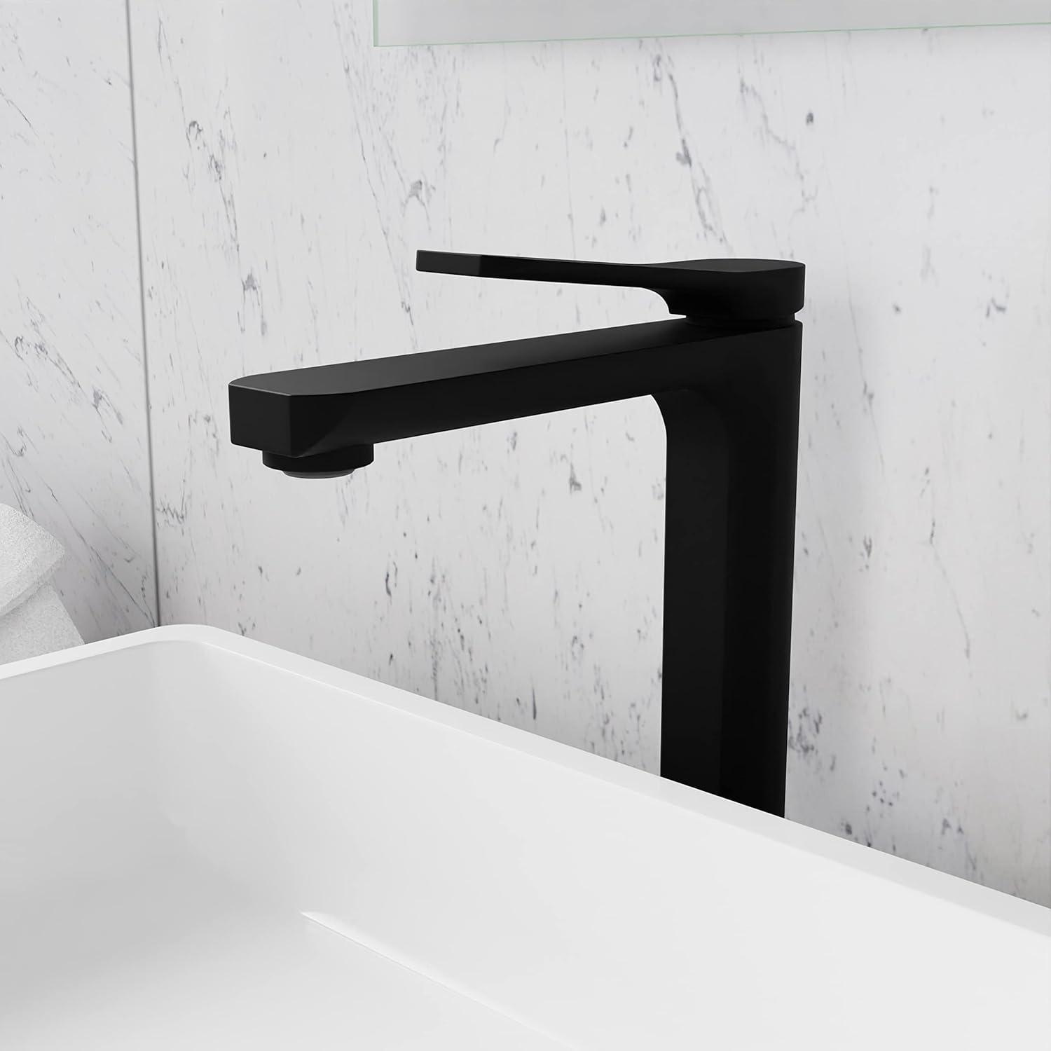Single-Hole Single-handle Bathroom Faucet with Drain Assembly