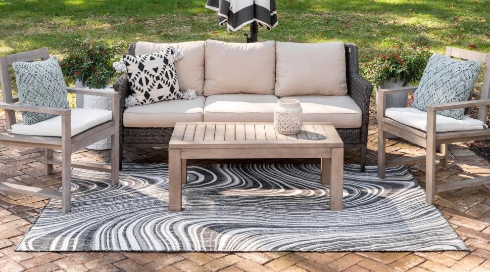 Unique Loom Outdoor Modern Collection Area Rug - Pool (5' 1" x 8' Rectangle Blue/Ivory)