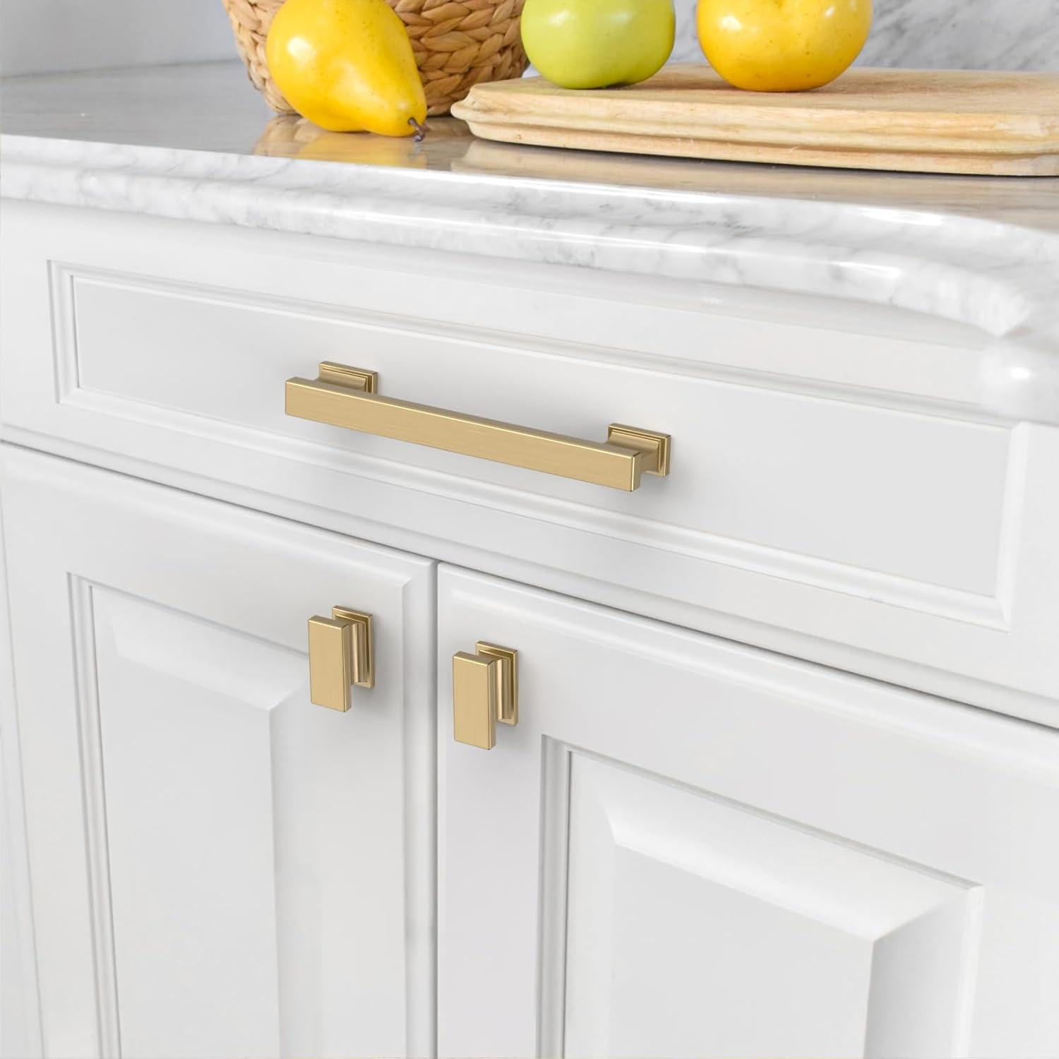 Triomphe 5 1/16" Center Handle Pull Multipack