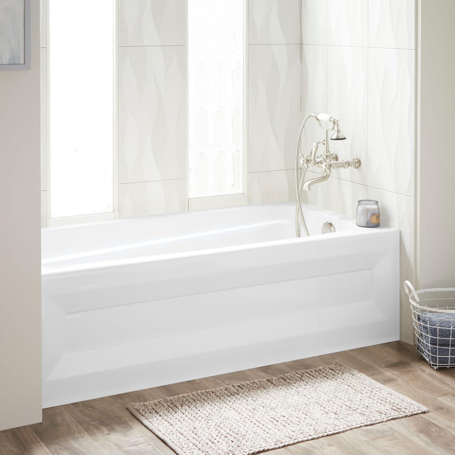 Bradenton 60'' White Acrylic Alcove Soaking Bathtub