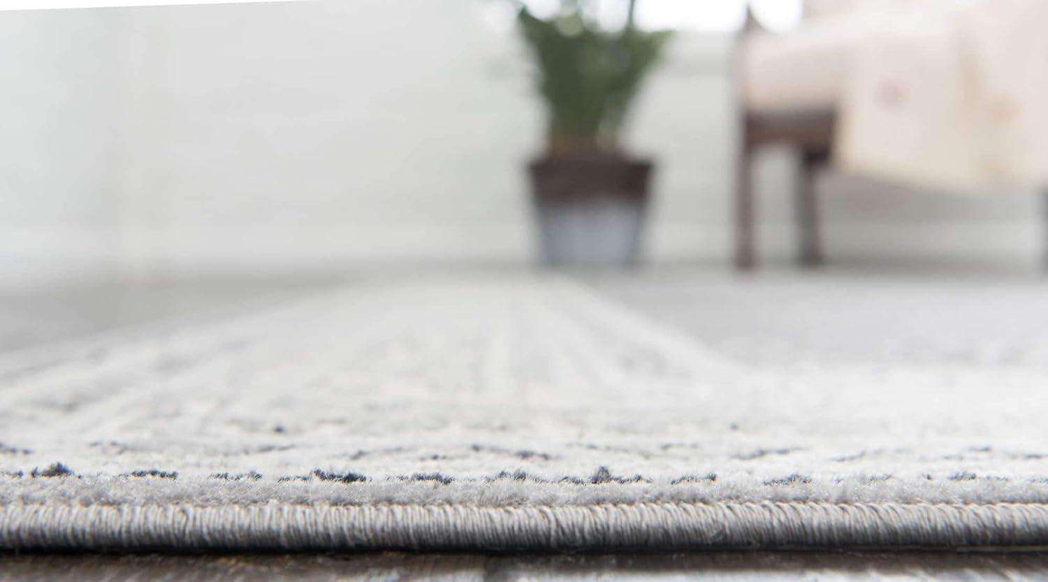 Gray Rectangular Synthetic Stain-Resistant Indoor Rug