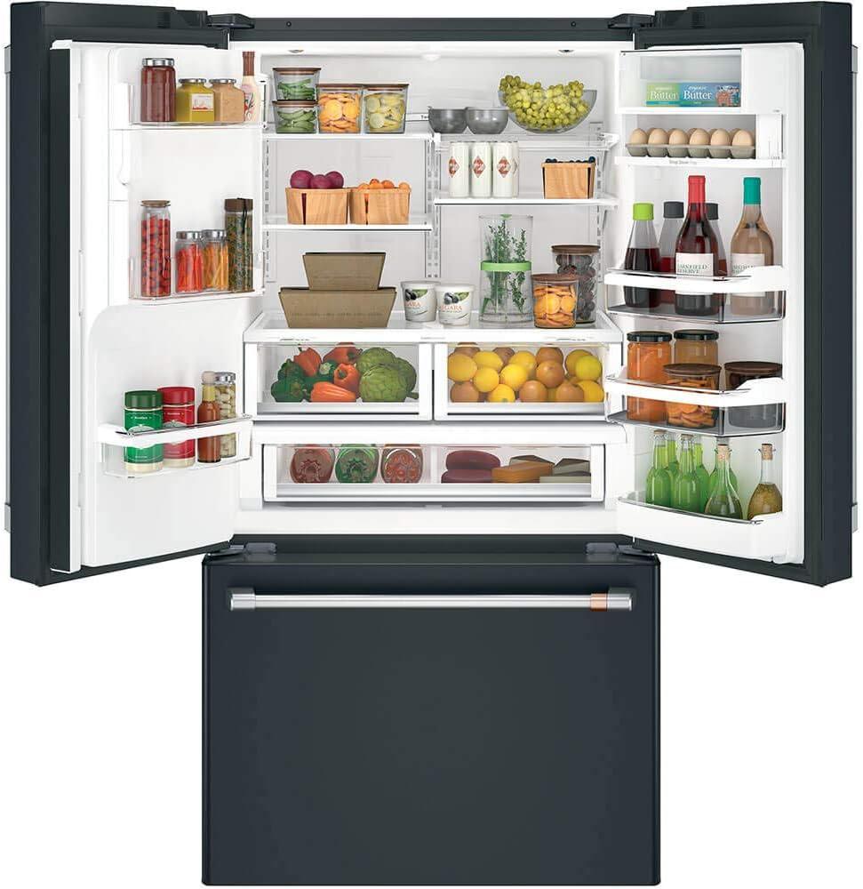 Café Café 36" French-Door 27.8 cu. ft. Smart Refrigerator with Hot Water Dispenser CFE28TP3MD1