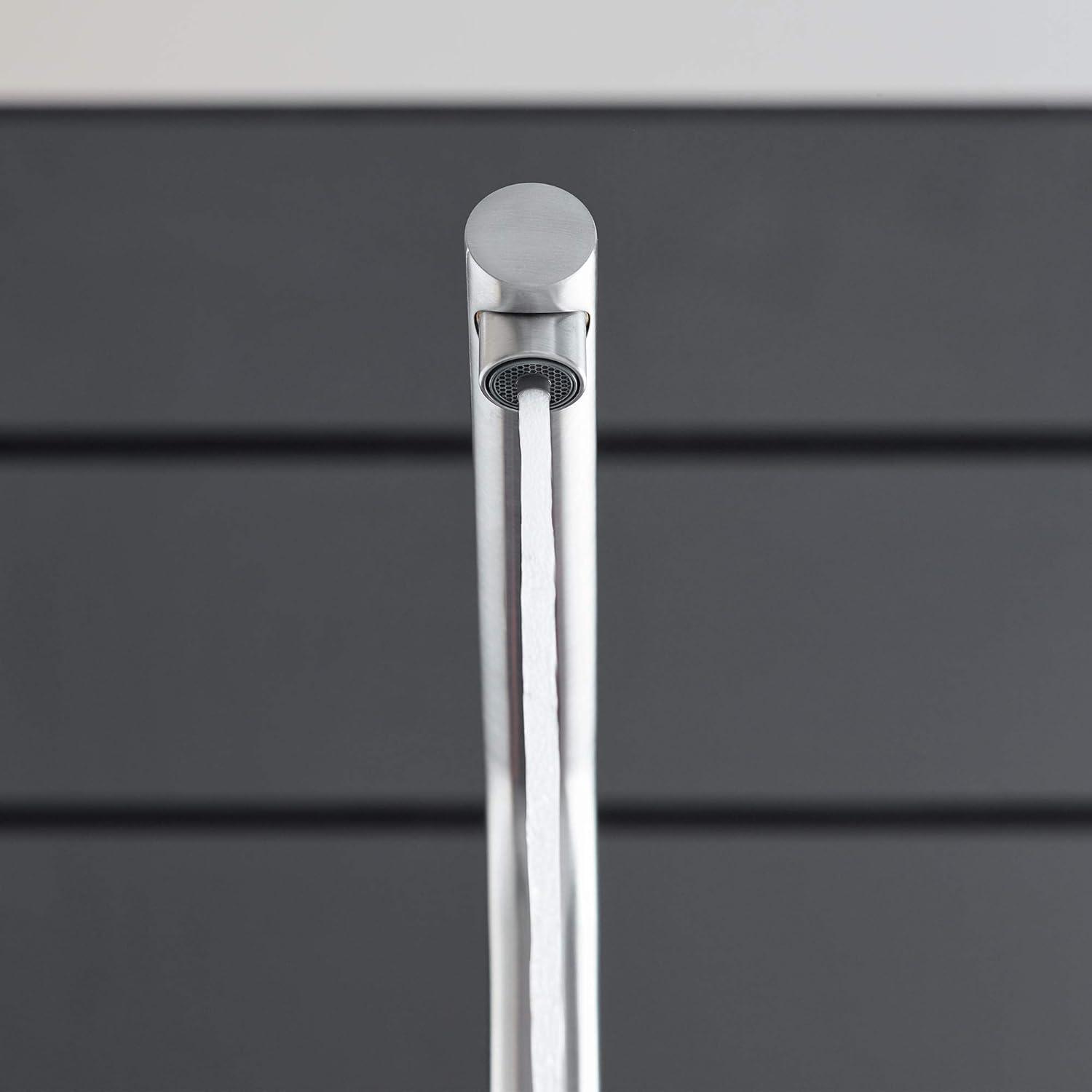 Blue Pull Out Single Handle Kitchen Faucet with Accessories