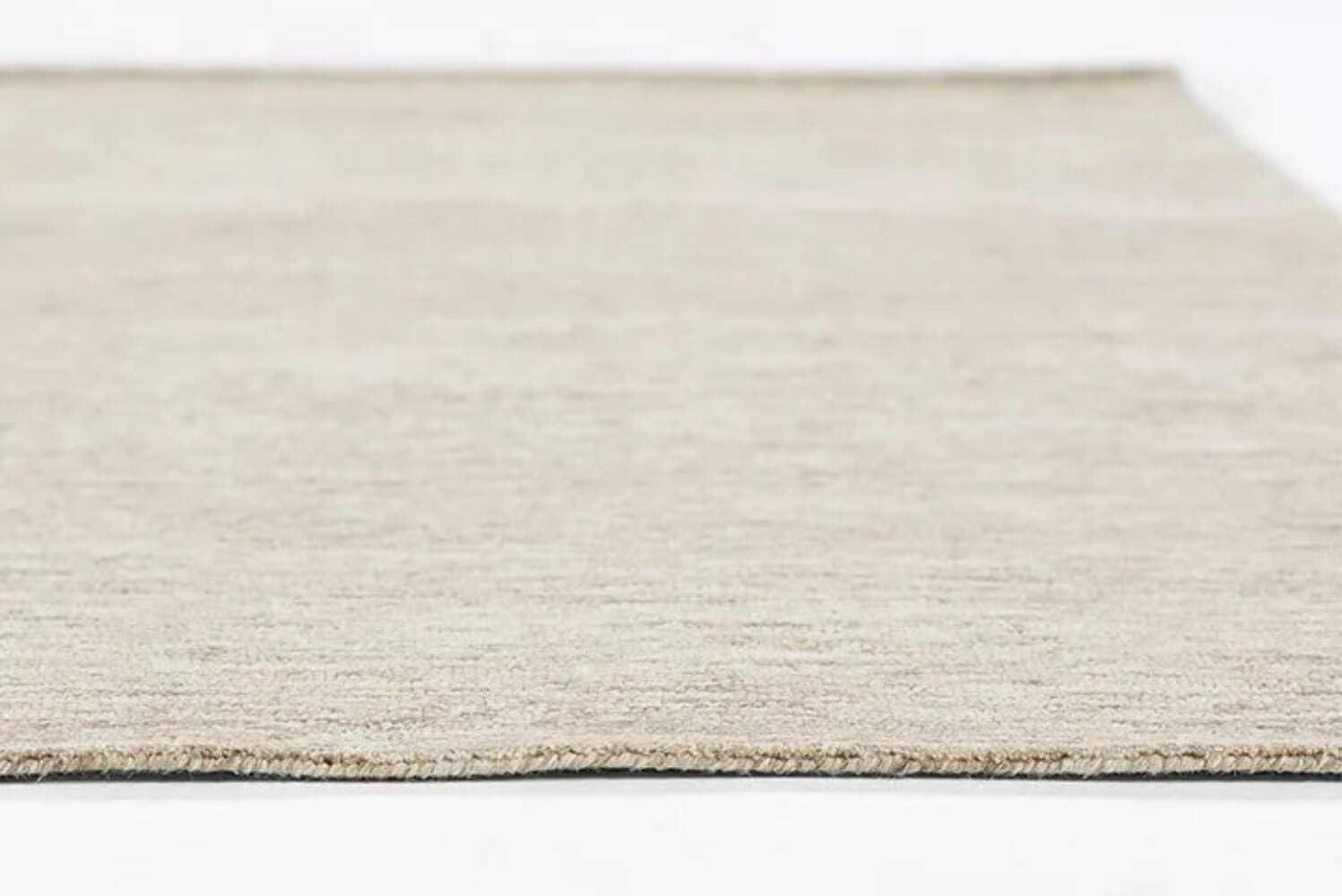 Momeni James Solid Handtufted Rug