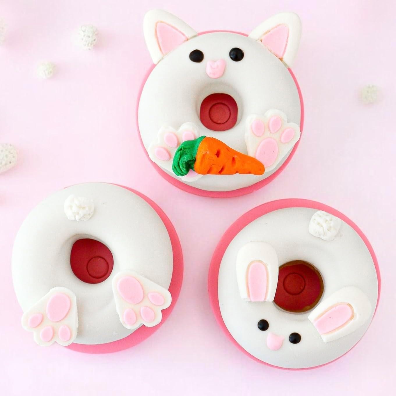 The Original My Little Cakepop Pro Cake Pop Mold since 2010. Donut Shaped. Injection Molded with ABS Food Grade BPA Free Plastic. Hygienic and strong. Use for Cake Pops, Play Dough, Soap, and More.