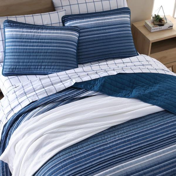 Nautica Coveside Cotton Reversible Blue Quilt Set