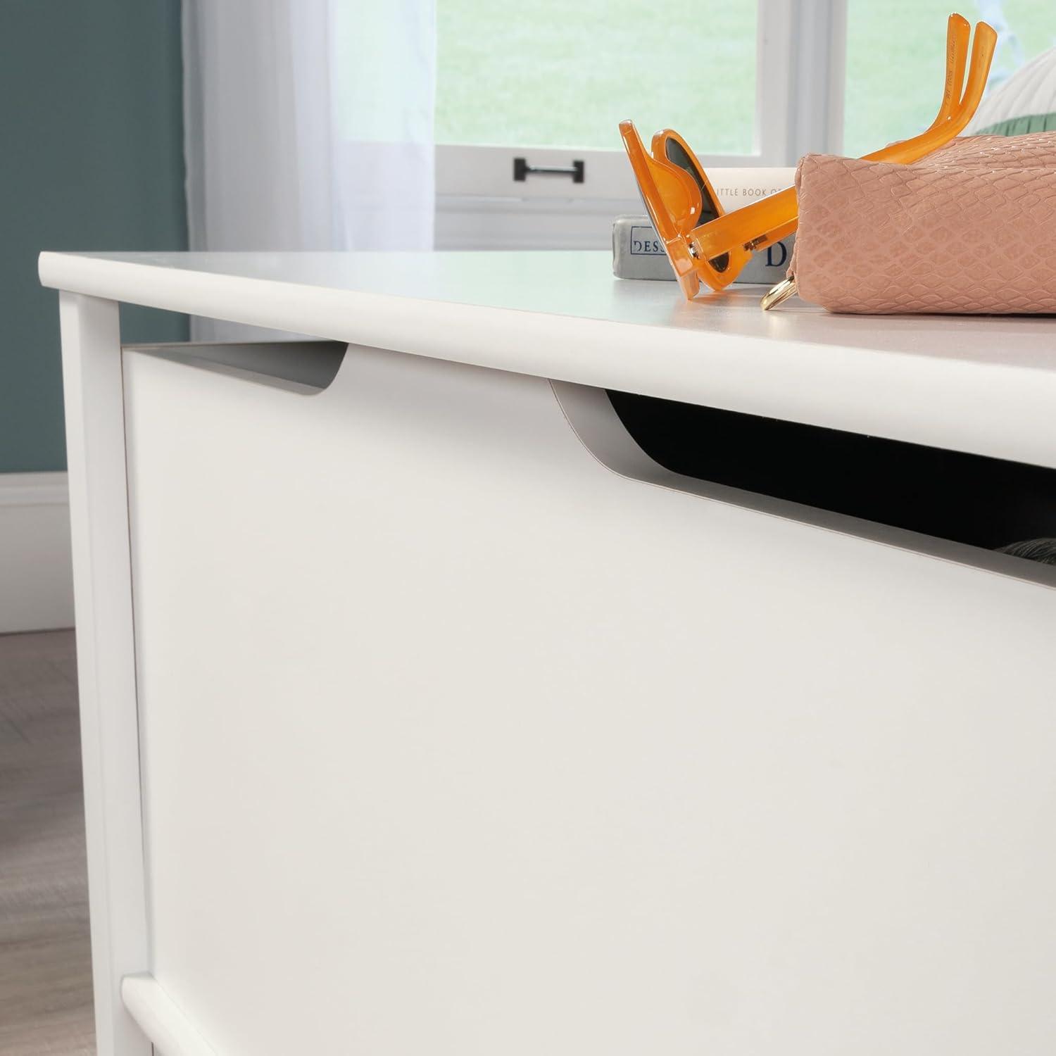 Crafters and Weavers Shoal Creek Storage Chest