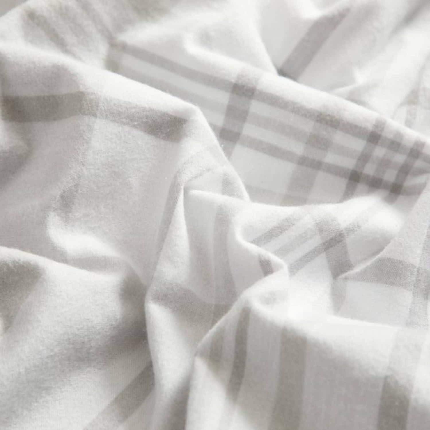 Dearfoams Modern & Contemporary Cotton Machine Woven Plaid Comforter Set