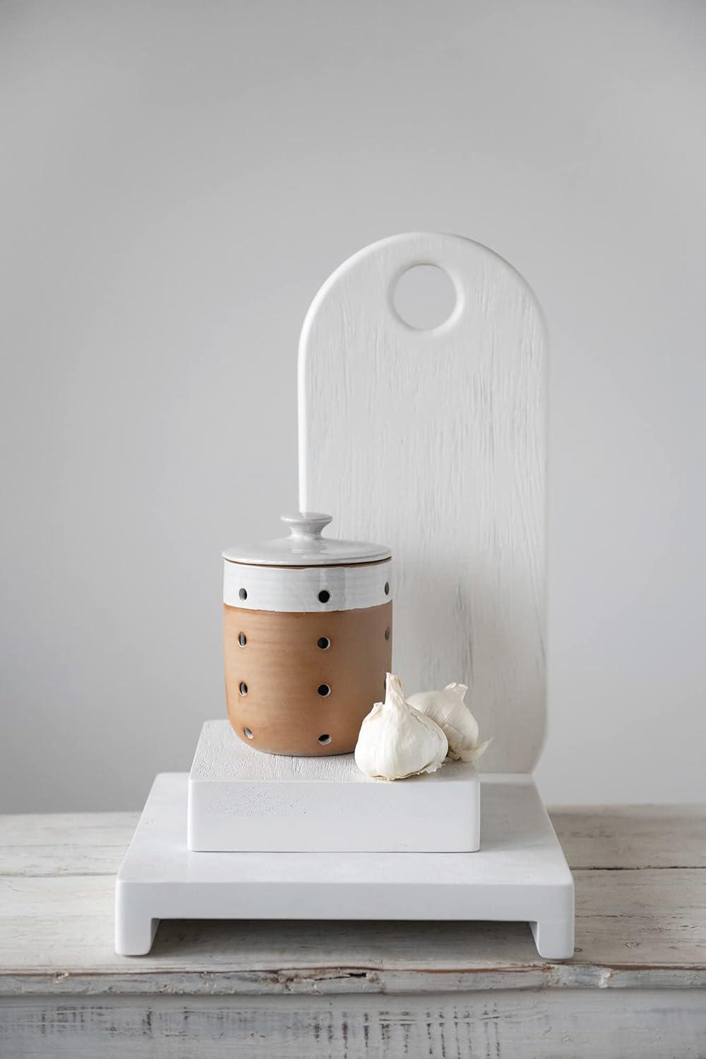 Creative Co-Op Creative Co-Op Acacia Wood Cutting Board