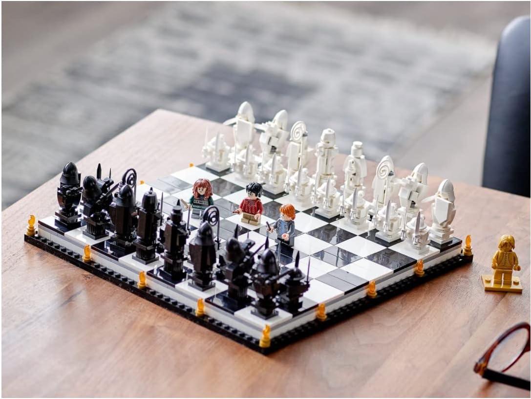 LEGO Harry Potter Hogwarts Wizard's Chess 76392