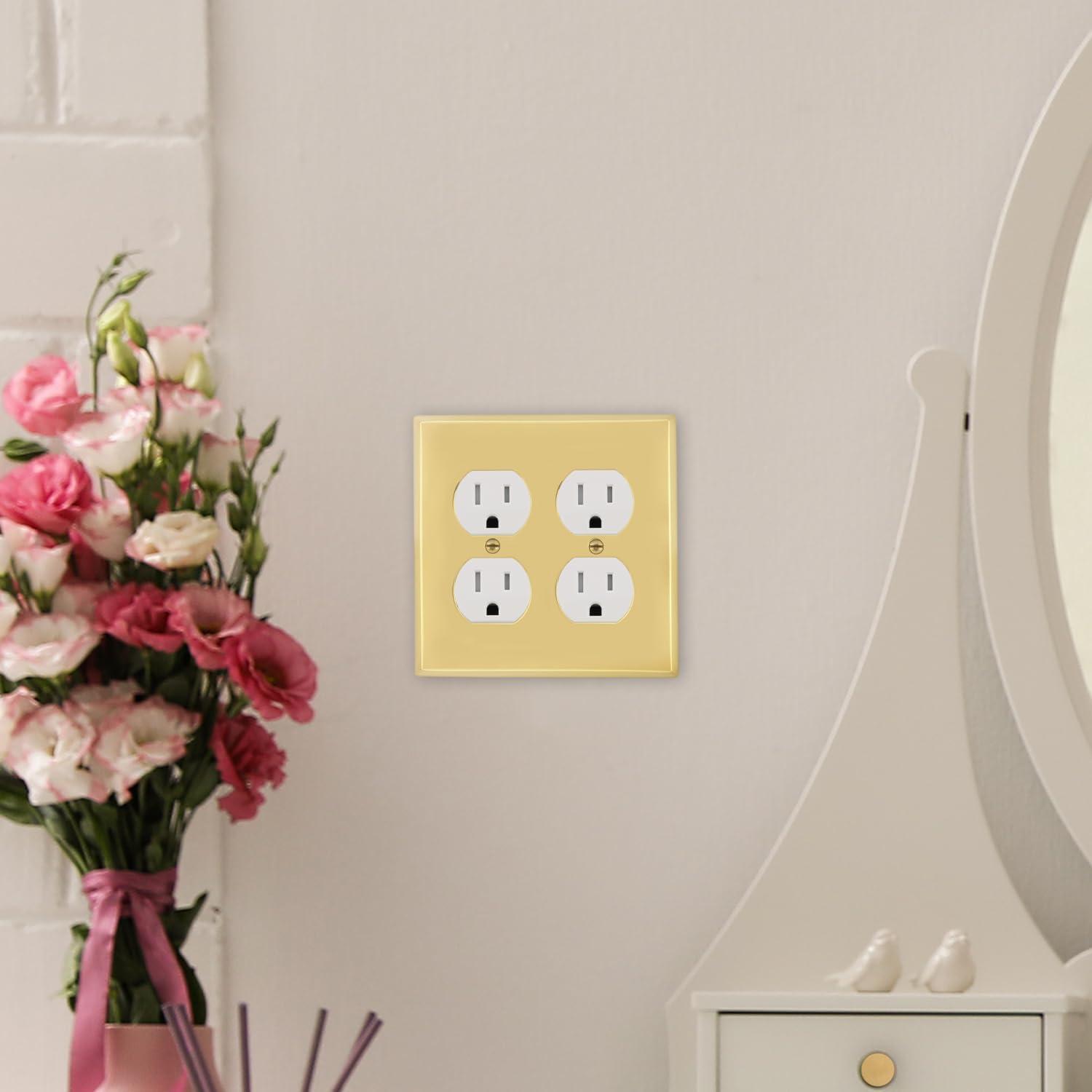New York 2-Gang Duplex Outlet Wall Plate
