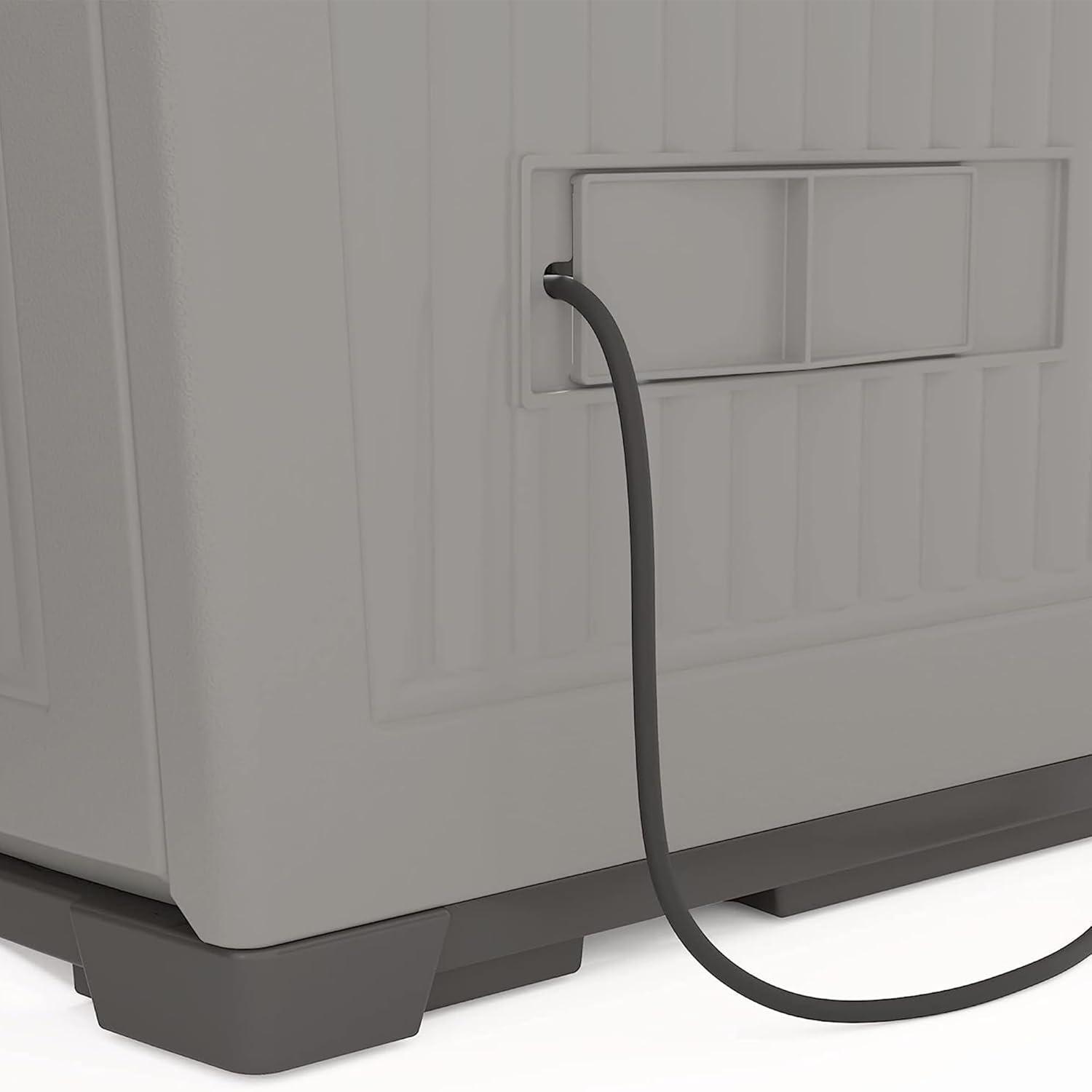 Suncast Suncast 130 Gallon Water Resistant Deck Box