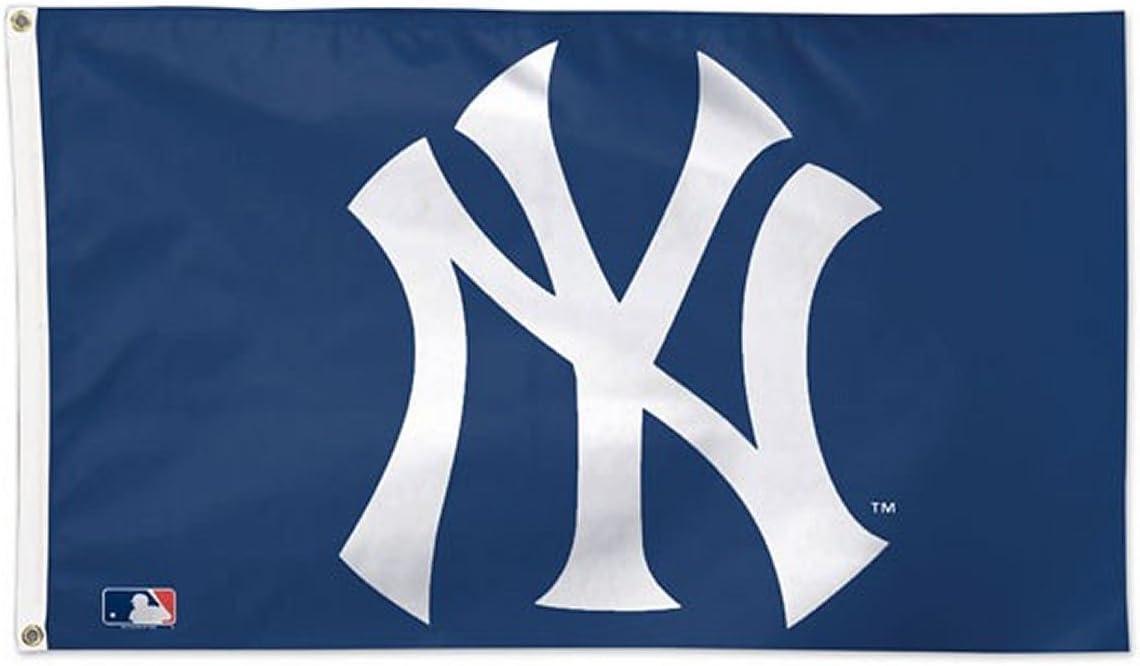 New York Yankees 3' x 5' Polyester Flag with Grommets