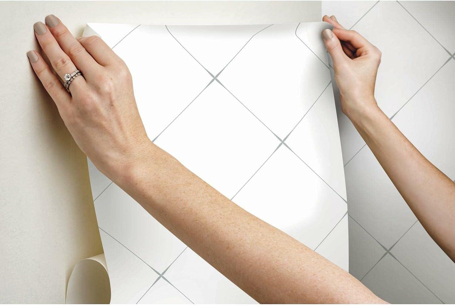 Ranelle Peel & Stick Geometric Roll