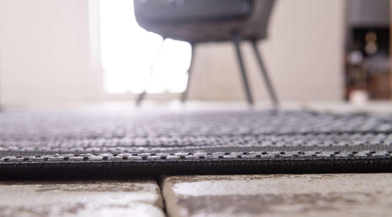 Unique Loom Outdoor Border Collection Area Rug - Multi Border (2' 2" x 3' Rectangle Gray/Black)