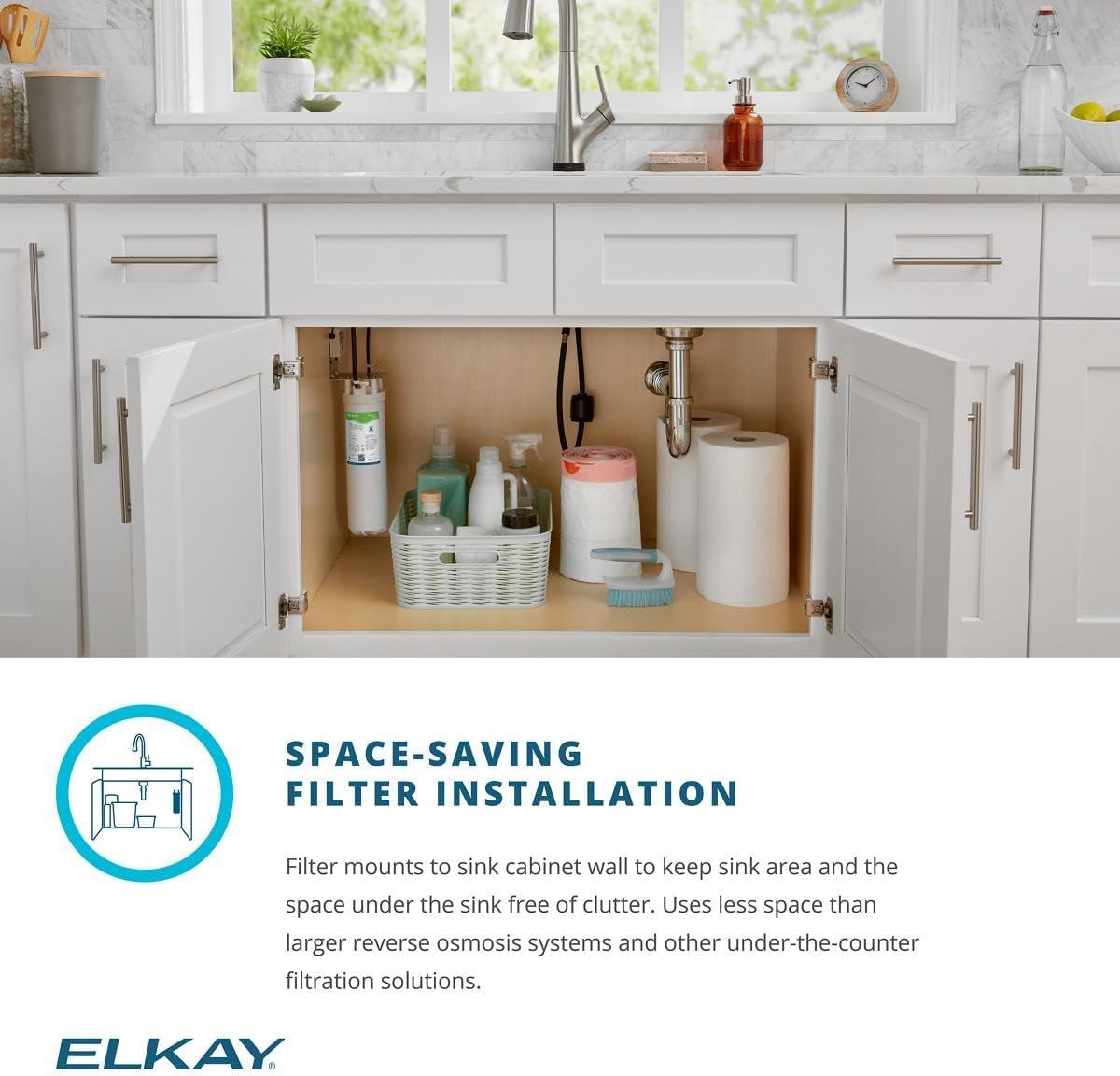 Avado Pull Down Single Handle Kitchen Faucet