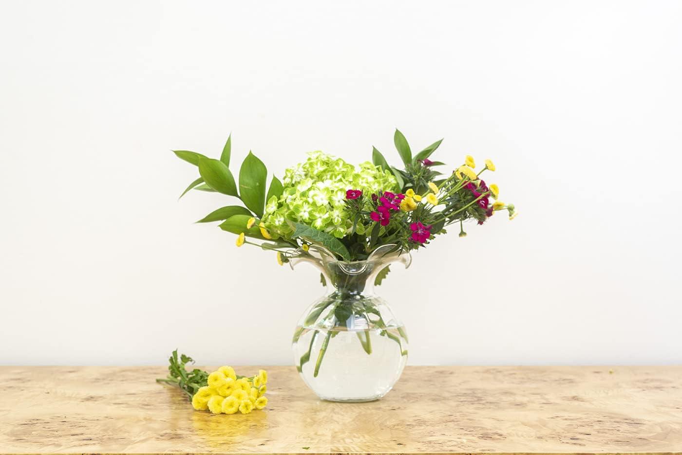 VIETRI Hibiscus Handmade Glass Table Vase