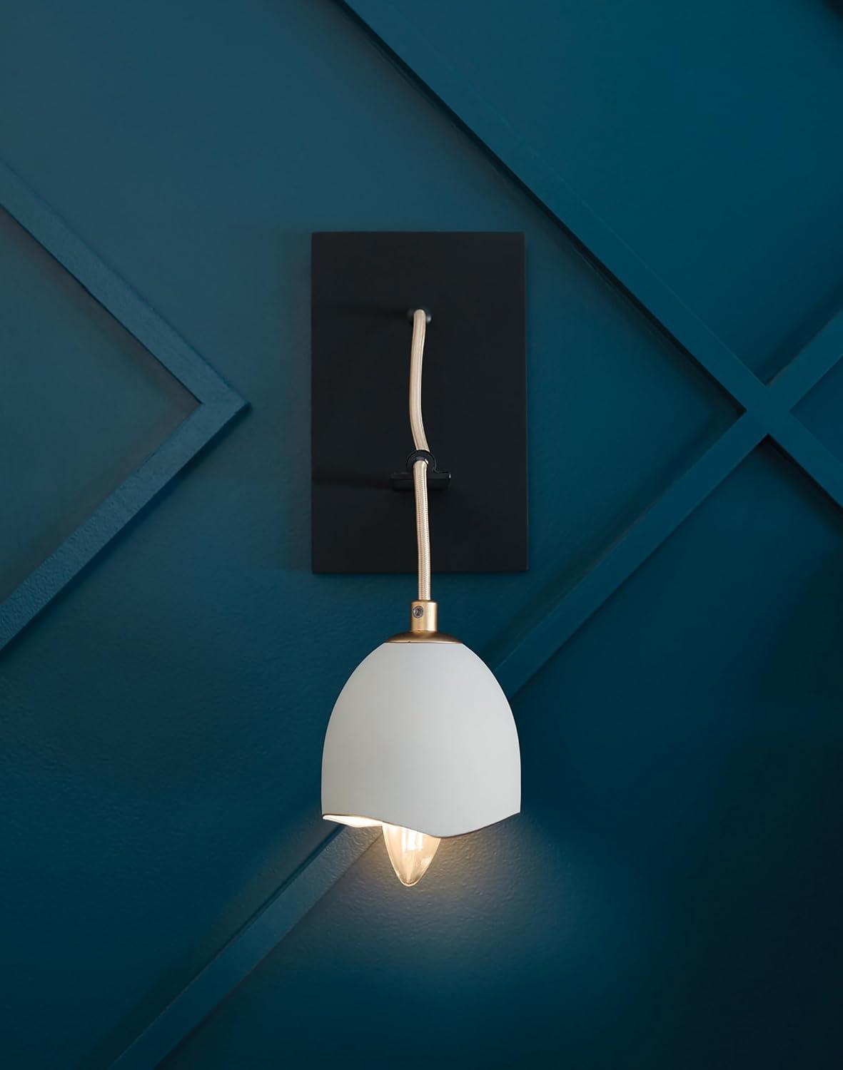 Shell Black and Gold Leaf 1-Light Candelabra Sconce