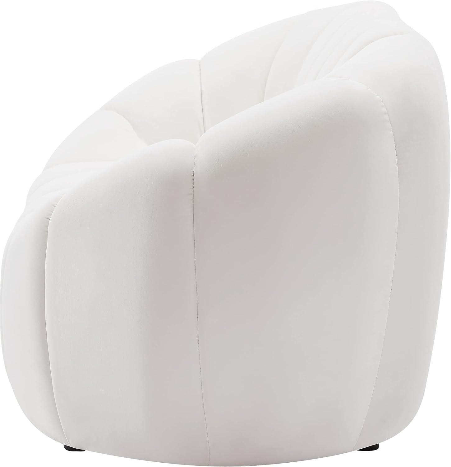 Meridian Furniture Elijah Cream Velvet Sofa