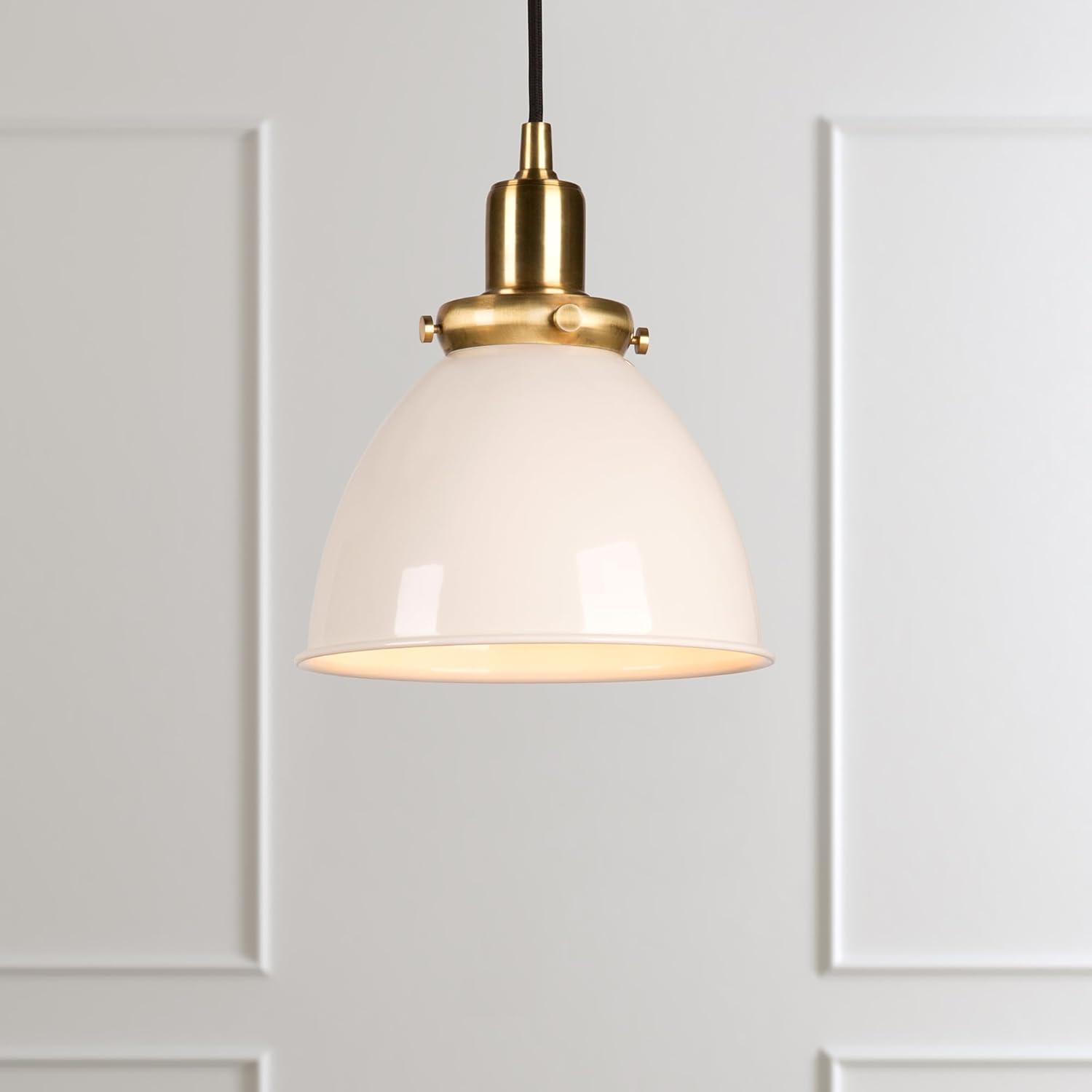 Evelyn&Zoe 8" Pearled White/Brass Metal Pendant