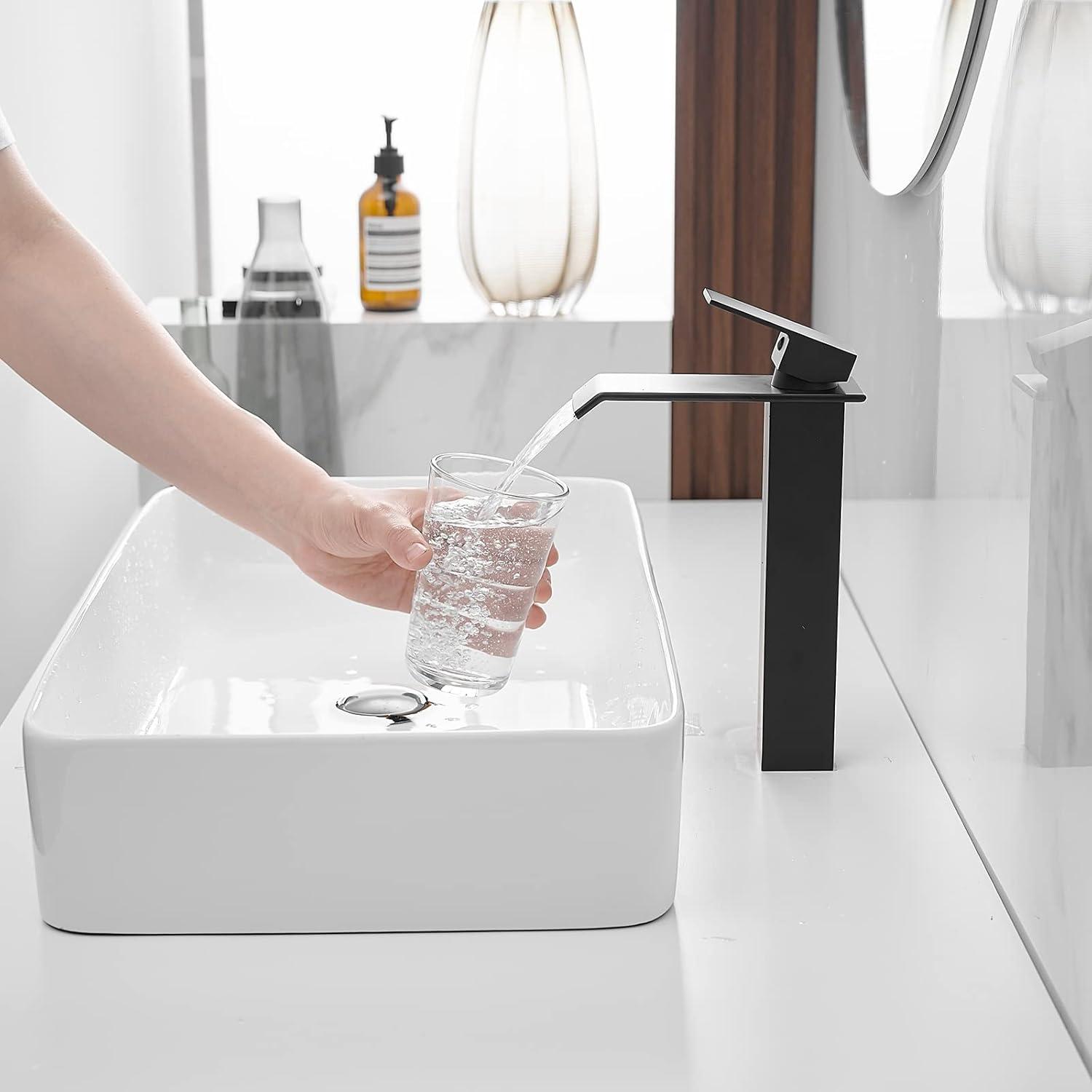 Vessel Sink Faucet Single-handle Bathroom Faucet with Drain Assembly