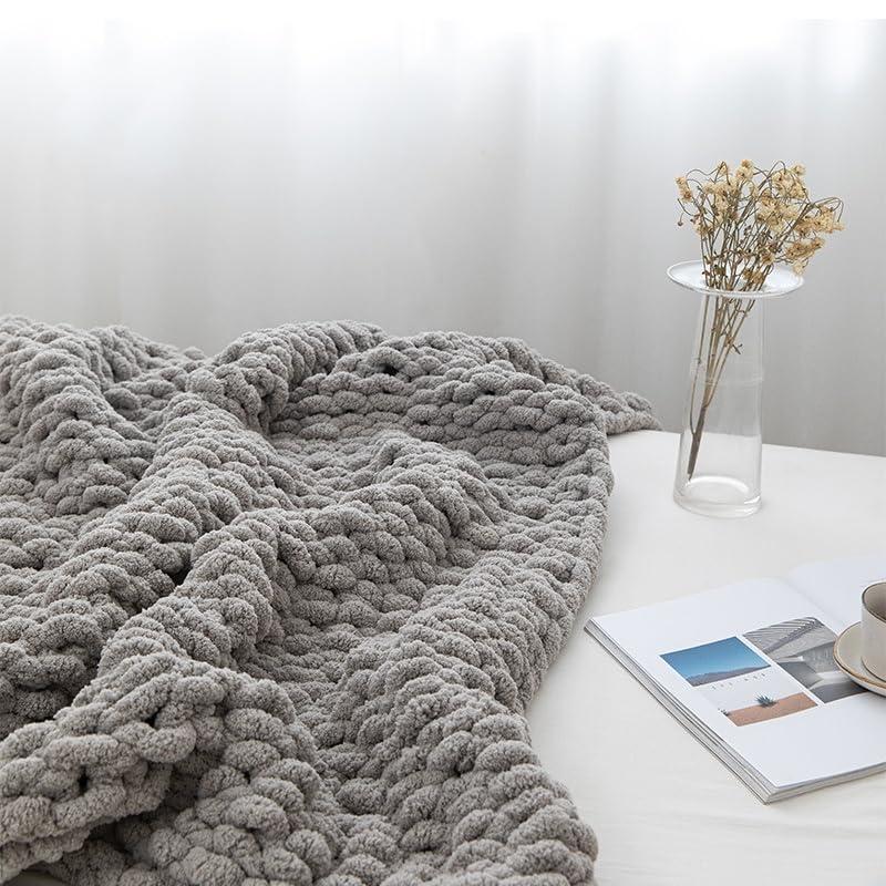 Chunky Knit Blanket Throw 48"*71", Hand Knitted Warm Chenille Throw Blanket, Home Decor Soft Thick Yarn Cable Knit Blanket,Soft Breathable Fleece Banket Christmas for Couch Bed Sofa Best Gift (Gray)