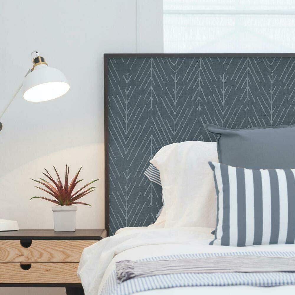 Peel & Stick Chevron Roll