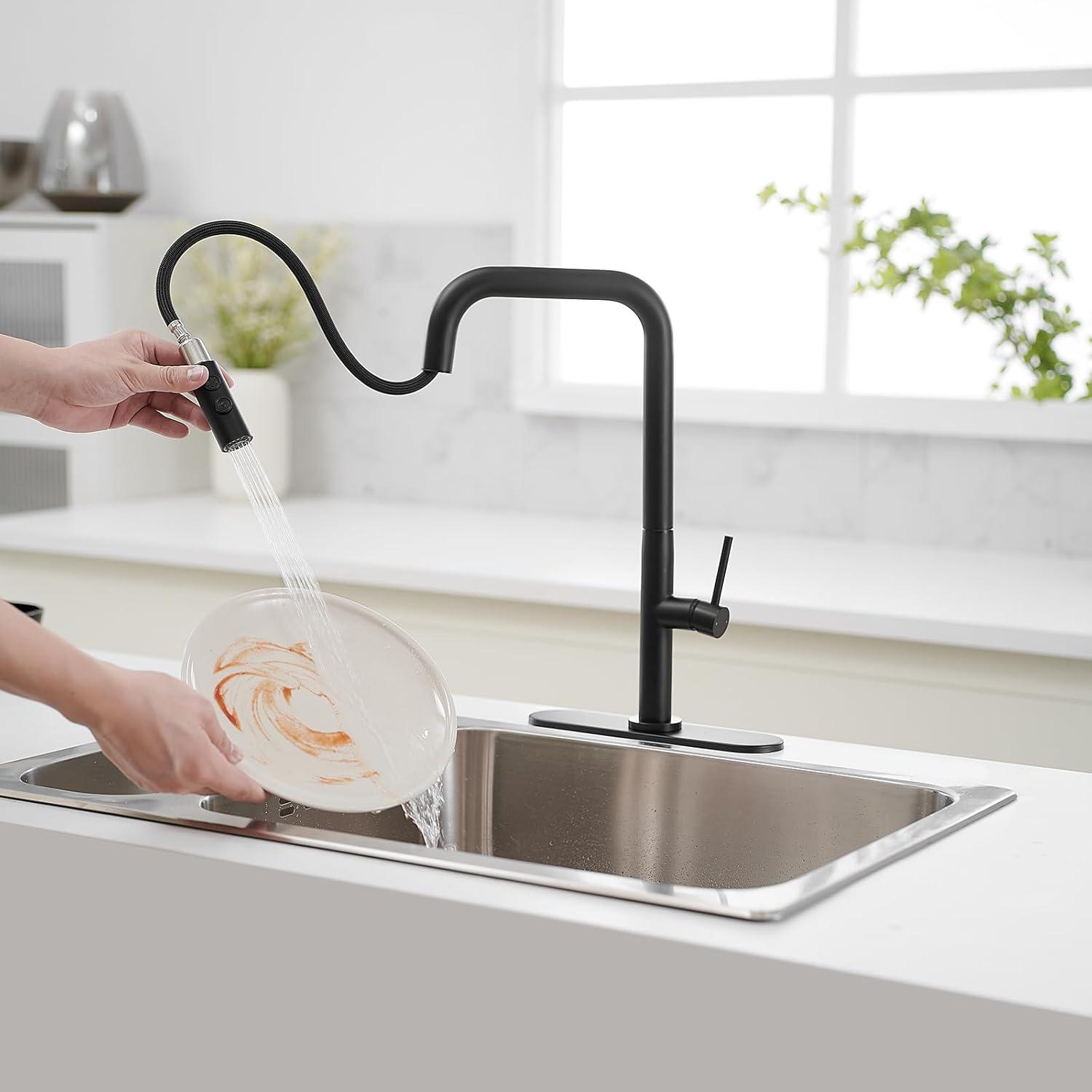 Single Handle Pull Down Sprayer Kitchen Faucet