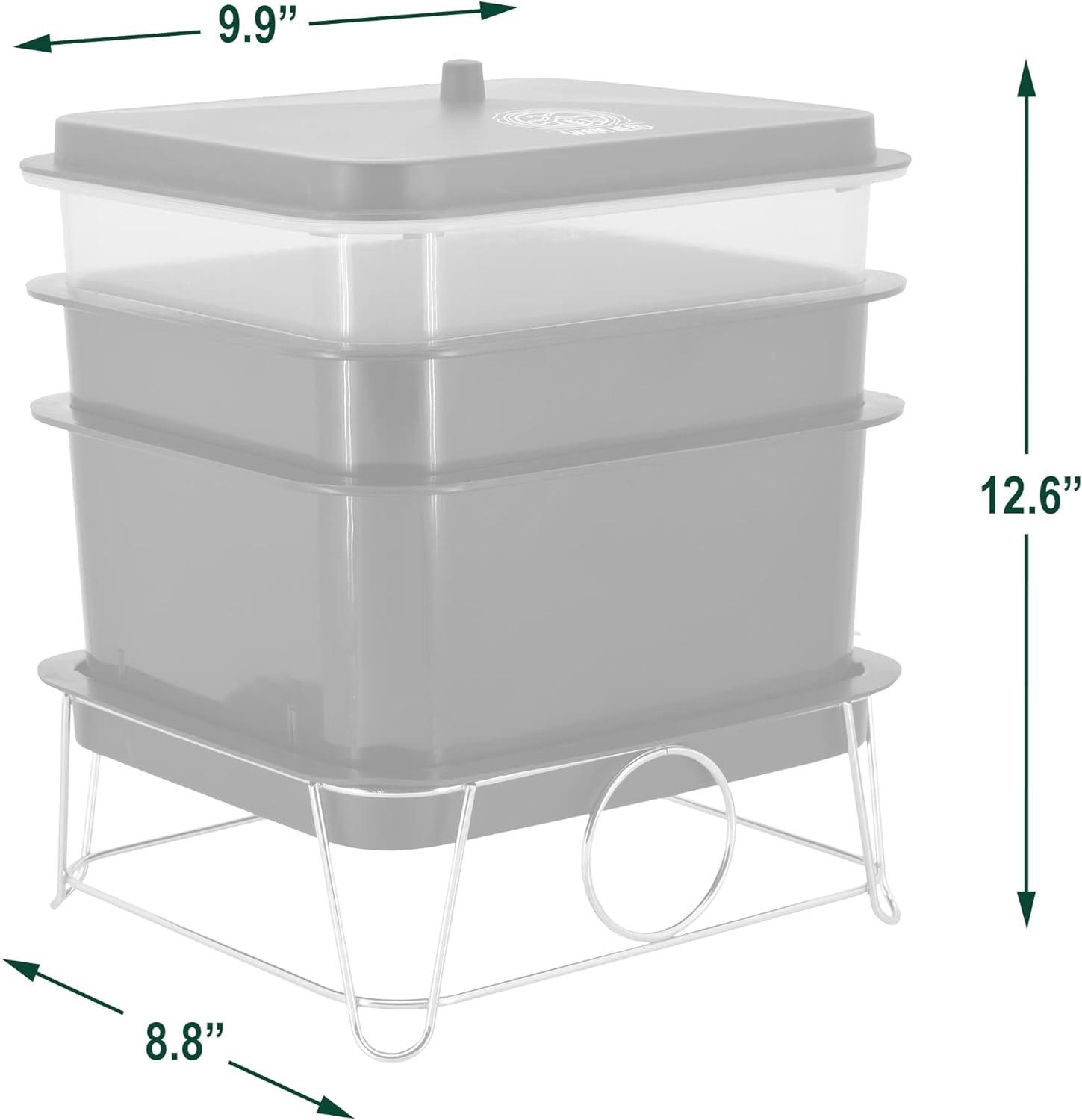 4 Gallons Plastic Worm Bin with Latching Lid