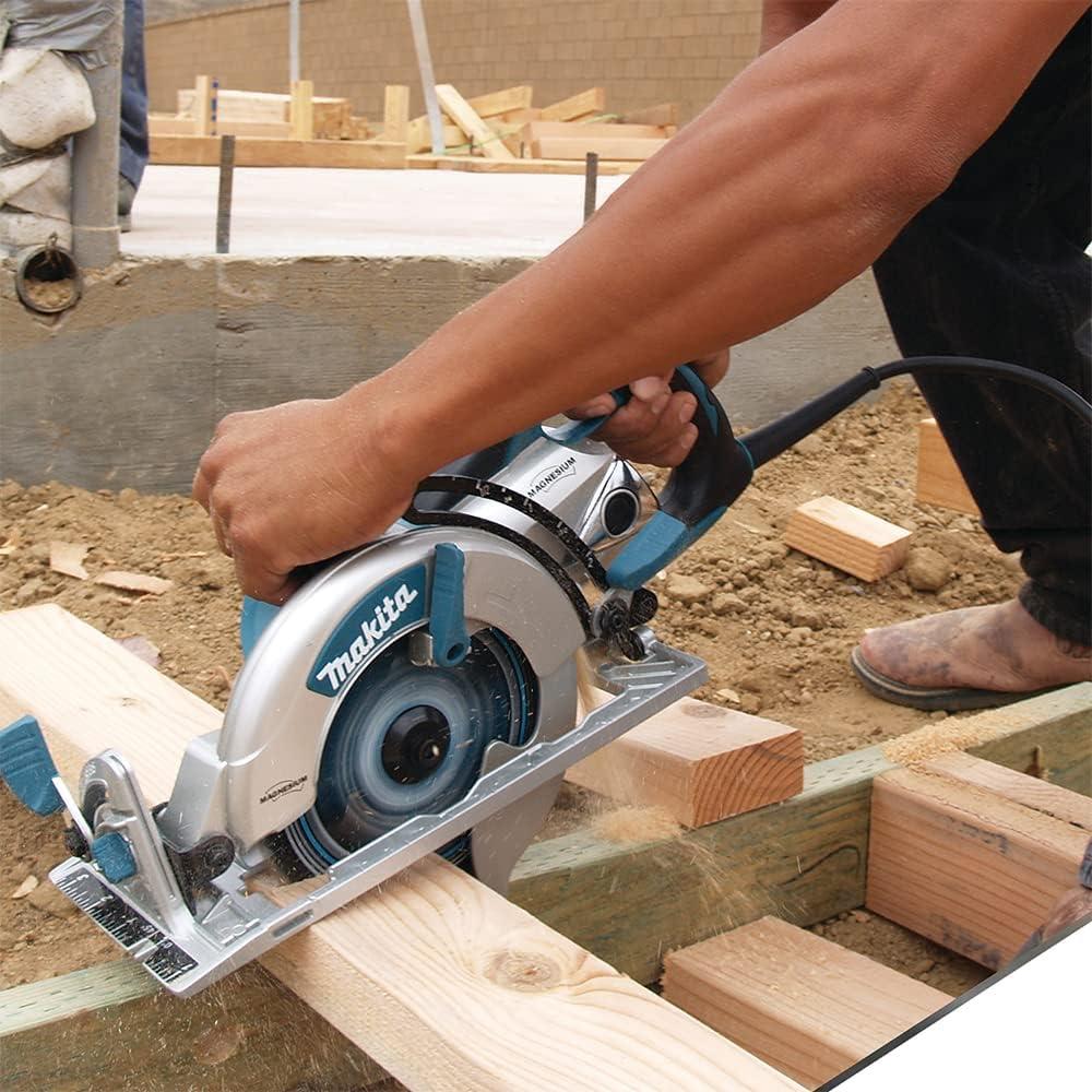 Makita Magnesium Hypoid Saw, 7 1/4", Weighs 13 Pounds
