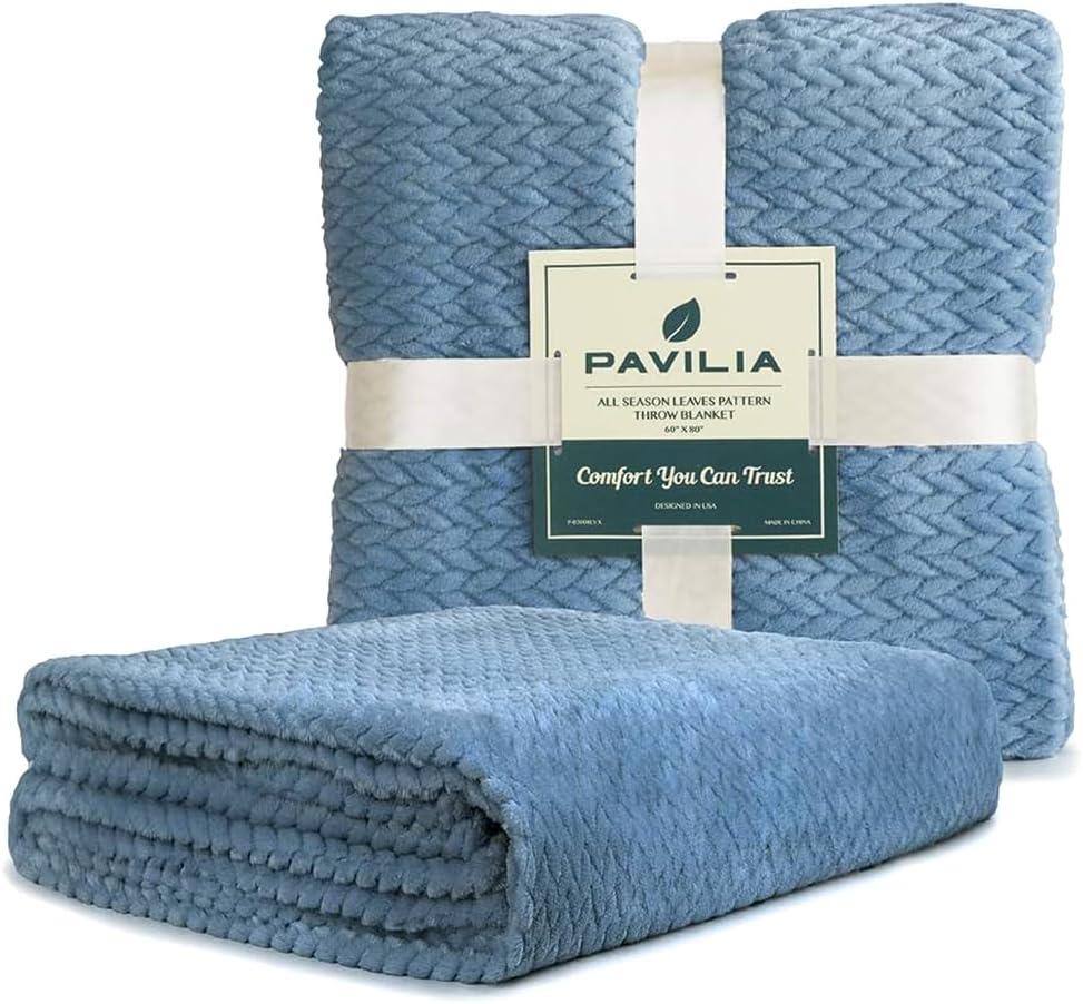 PAVILIA Lightweight Fleece Throw Blanket for Couch, Soft Warm Flannel Blankets for Bed