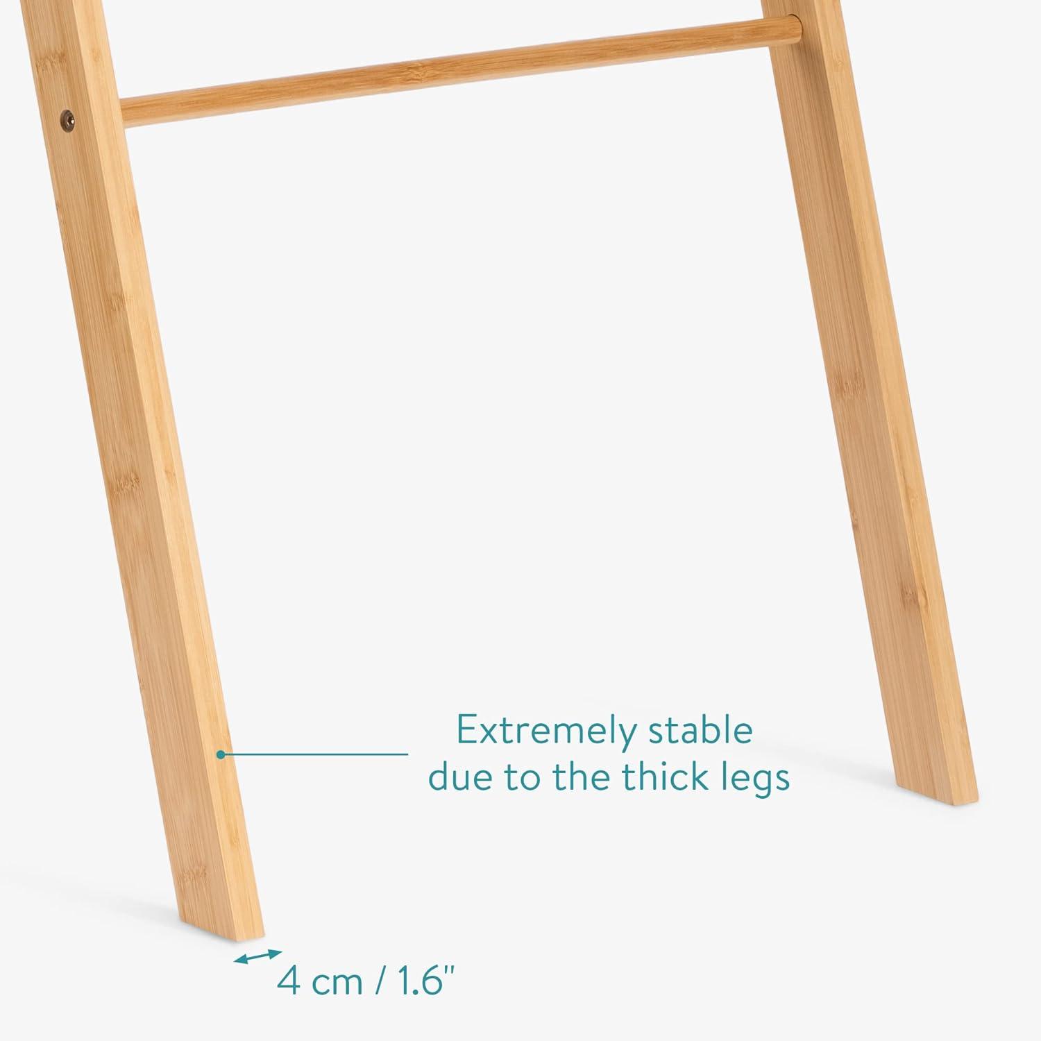 Navaris Bamboo Towel Ladder - Wood Rack for Towels, Clothes, Blankets - Wall Leaning Wooden Rack for Bathroom, Bedroom - 4-Tier Towel Holder Stand