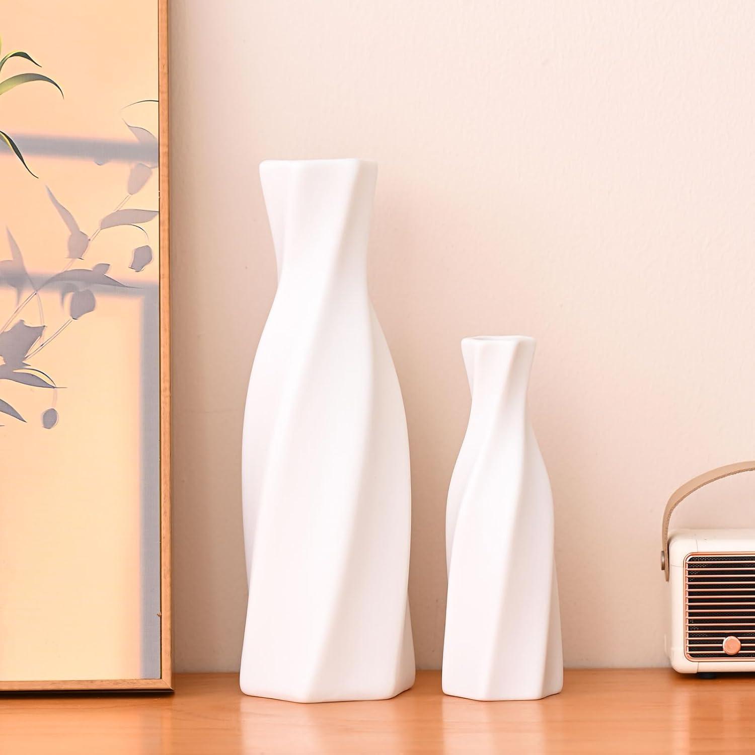 White Ceramic Bottle-Shaped Decorative Table Vase