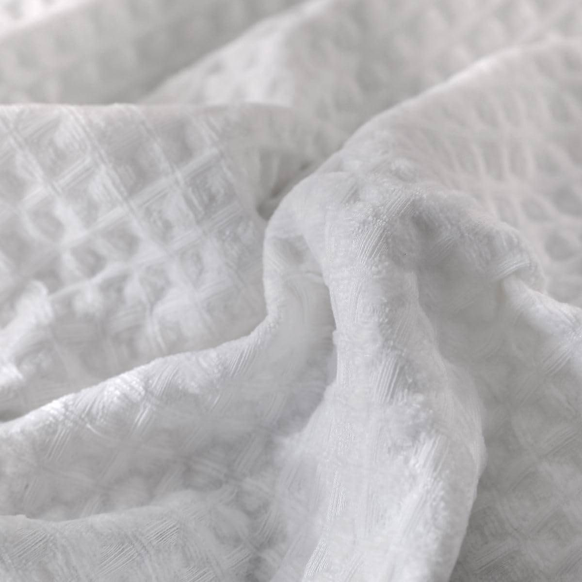 MeadowPark Fluffy Waffle Weave Polyester Chenille Bed Blanket