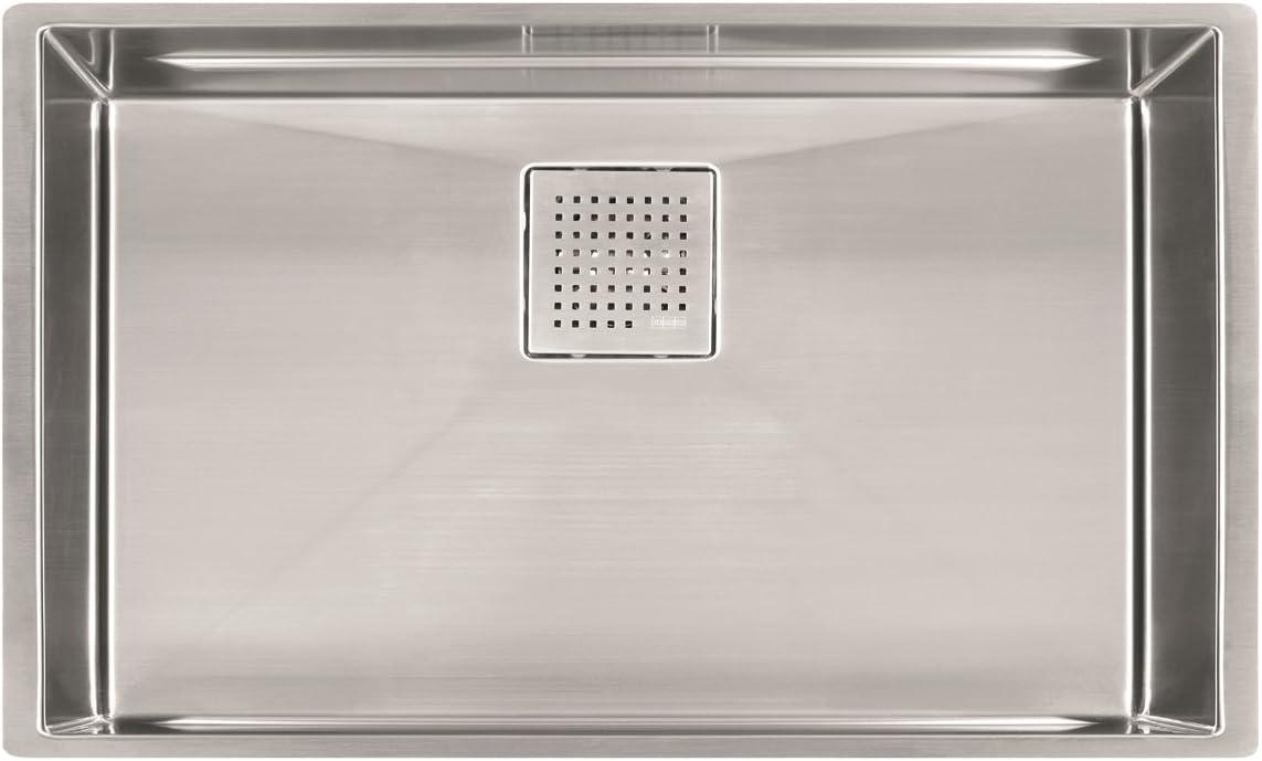 Peak 28.75" L x 17.75" W Undermount Kitchen Sink