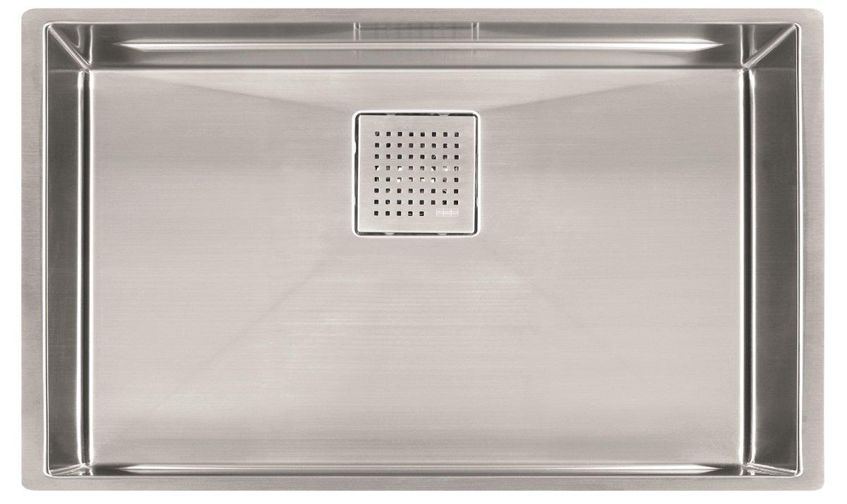 Peak 28.75" L x 17.75" W Undermount Kitchen Sink